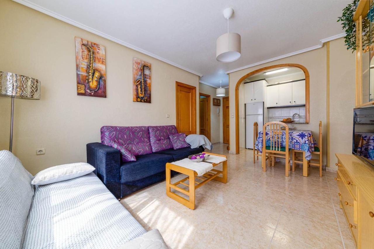Cozy Appartment Torrevieja At Irina Bagian luar foto