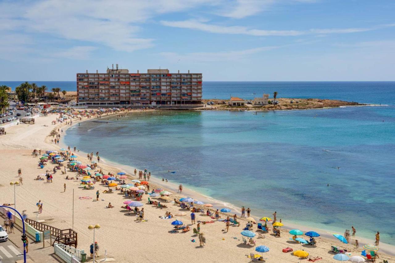 Cozy Appartment Torrevieja At Irina Bagian luar foto