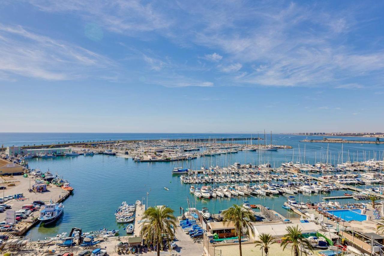 Cozy Appartment Torrevieja At Irina Bagian luar foto