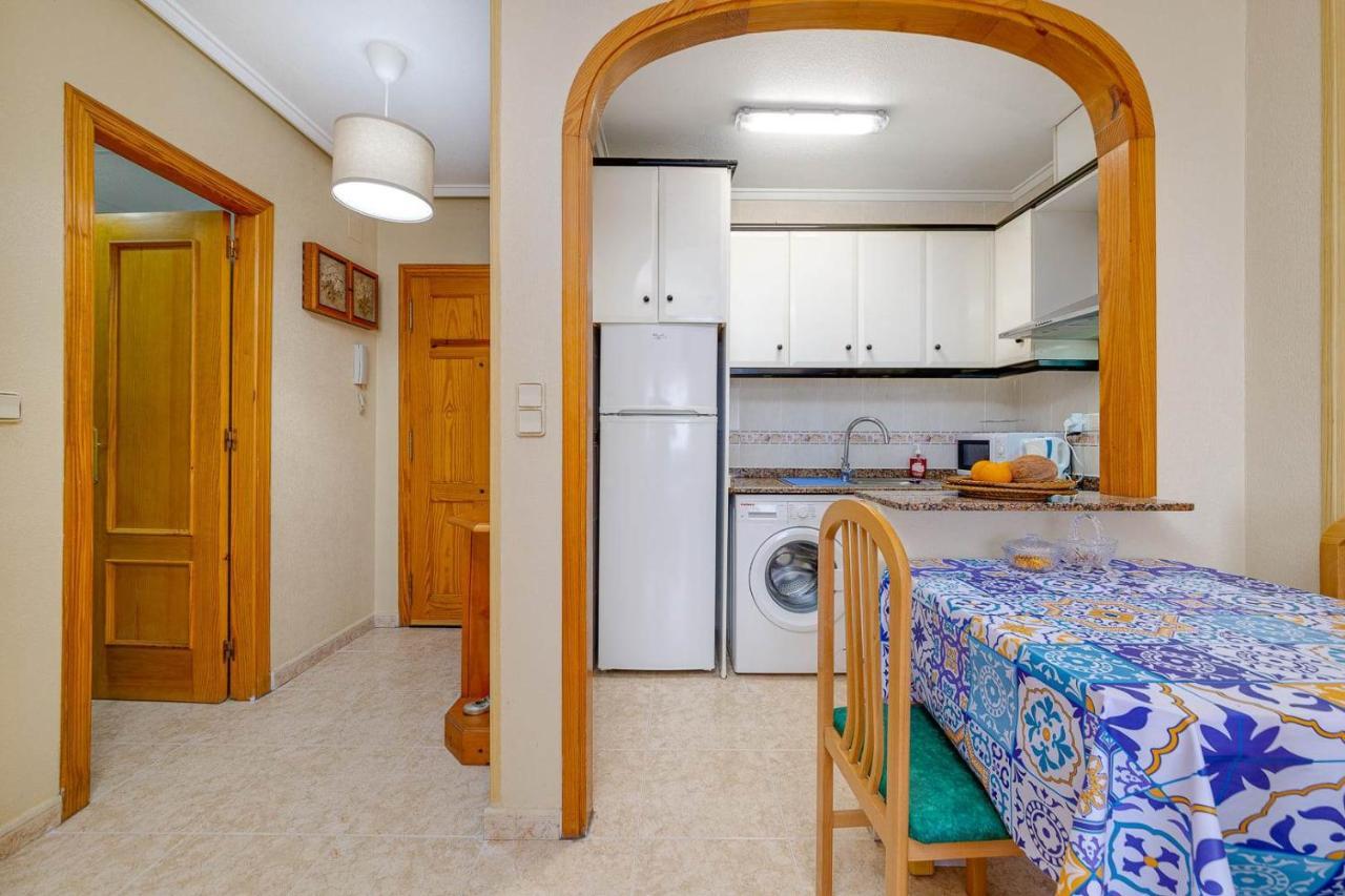 Cozy Appartment Torrevieja At Irina Bagian luar foto